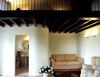 Tombolina Farm stay *