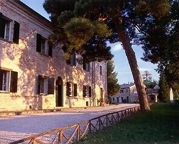 Tombolina Farm stay *