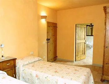 Tombolina Farm stay *