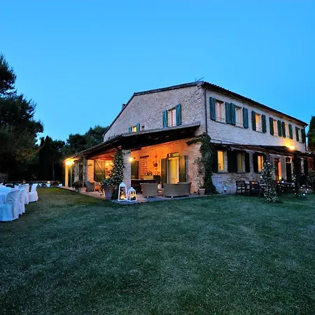 Tombolina Çiftlik konaklama